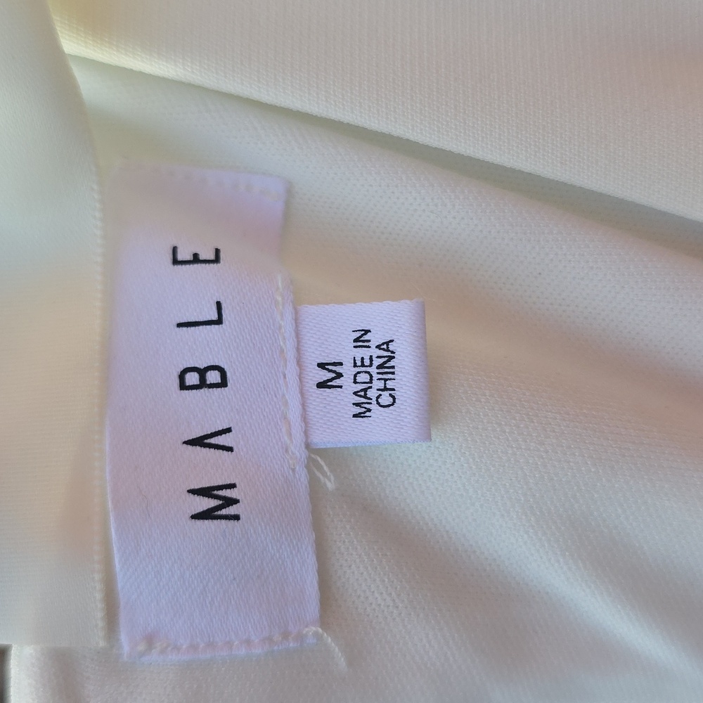 MARBLE Elegant Cream Dress with Bow Details - Picture 3 of 4